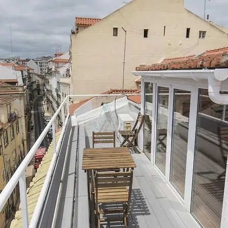 Lovelystay Rooftop Duplex In Sao Bento Lisbon