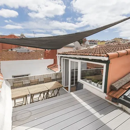 Lovelystay Rooftop Duplex In Sao Bento Apartment