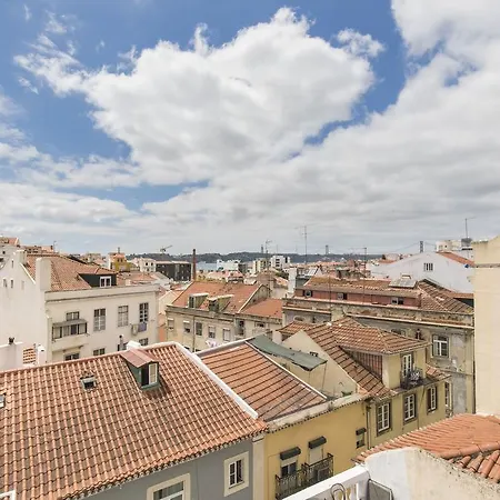 Lovelystay Rooftop Duplex In Sao Bento *