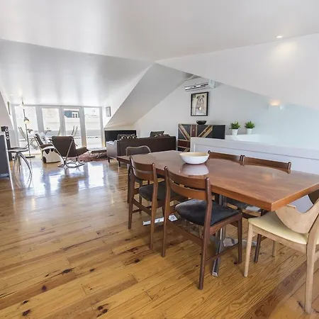 Lovelystay Rooftop Duplex In Sao Bento * Lissabon