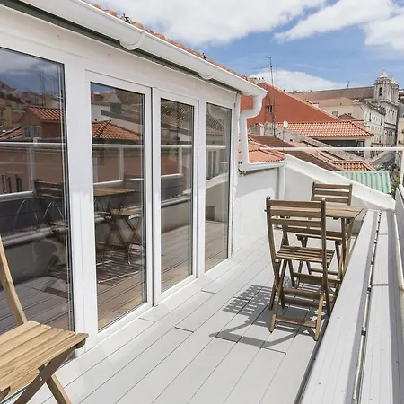 Appartement Lovelystay Rooftop Duplex In Sao Bento *