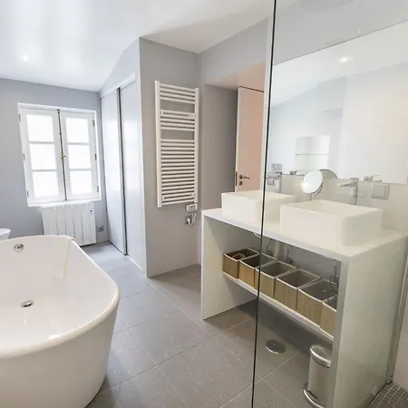 Appartement Lovelystay Rooftop Duplex In Sao Bento *