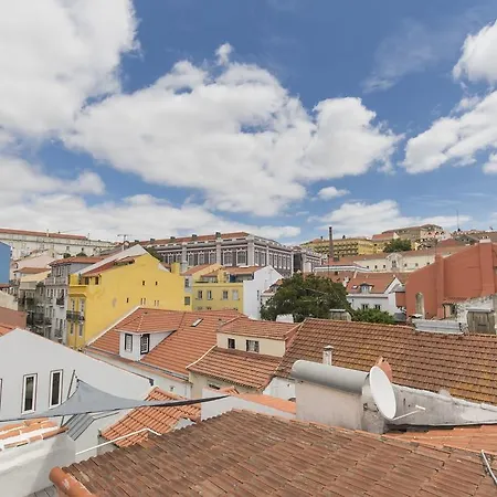 Appartement Lovelystay Rooftop Duplex In Sao Bento Lissabon